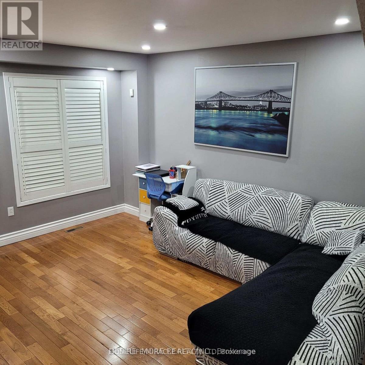 67 Seaside Circle, Brampton, ON - Indoor