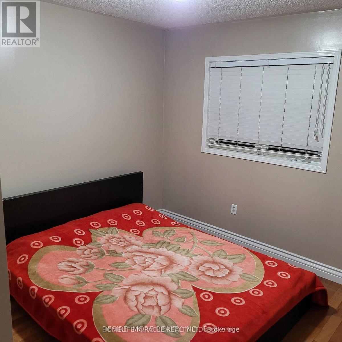 67 Seaside Circle, Brampton, ON - Indoor Photo Showing Bedroom