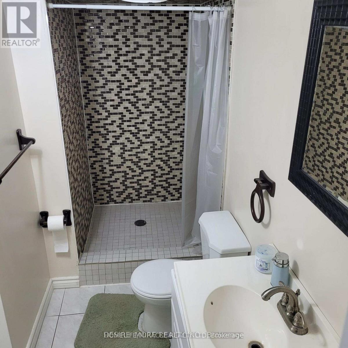 67 Seaside Circle, Brampton, ON - Indoor Photo Showing Bathroom