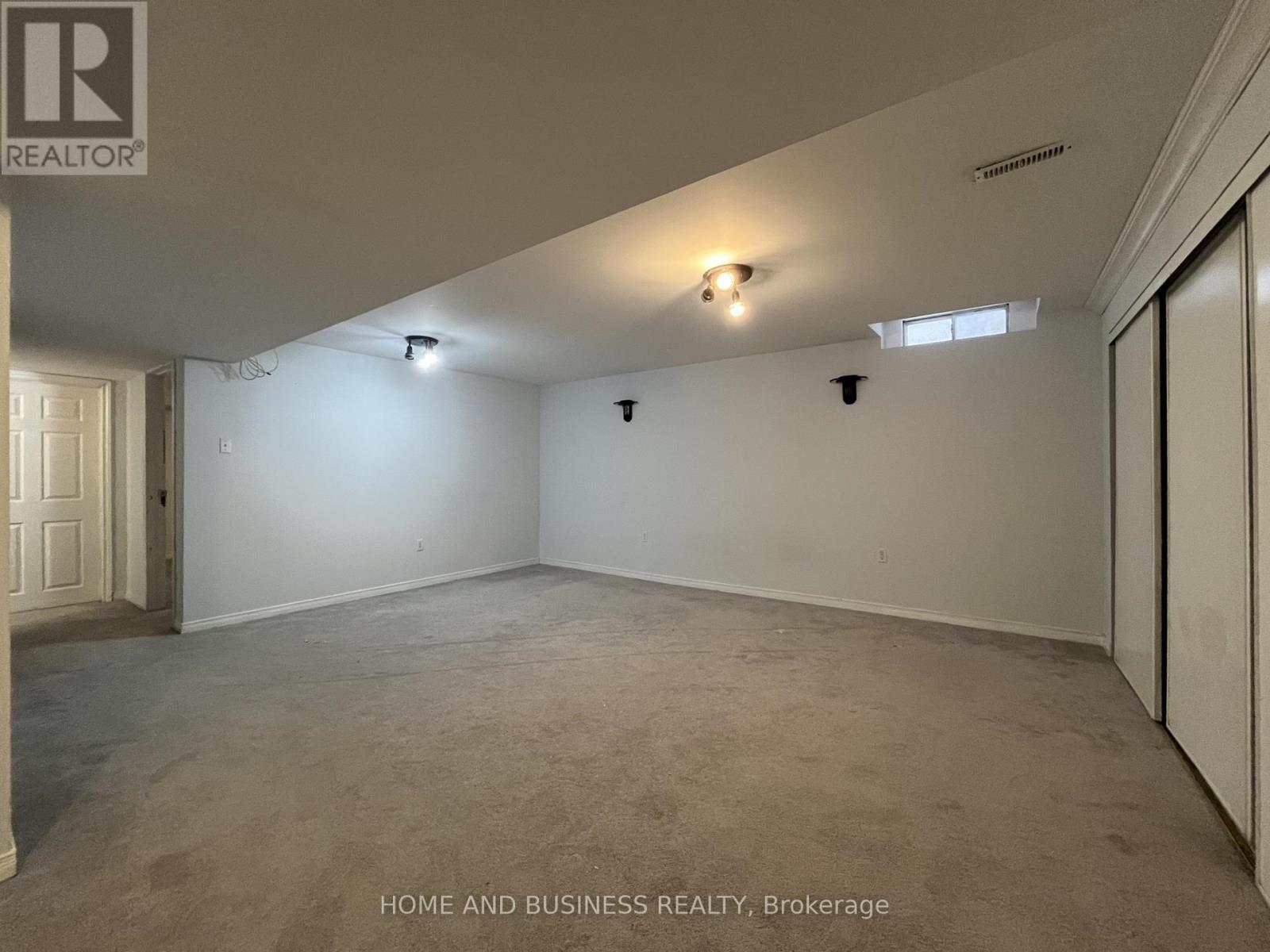 7132 Harding Crescent, Mississauga, ON - Indoor