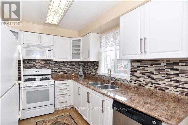 24 Charlton Crescent, Ajax, ON - Indoor Photo Showing Kitchen With Double Sink