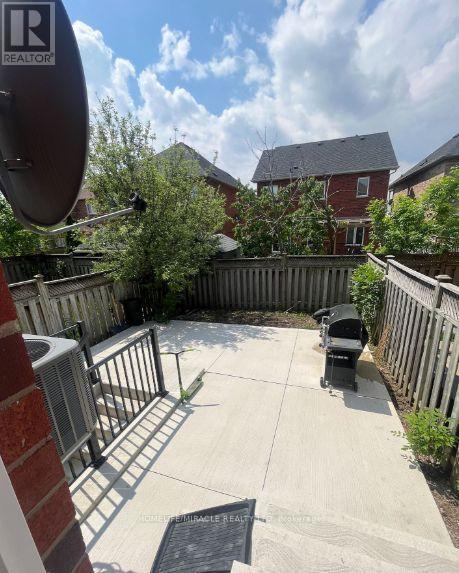6912 Buttle Station Place, Mississauga, ON - Outdoor