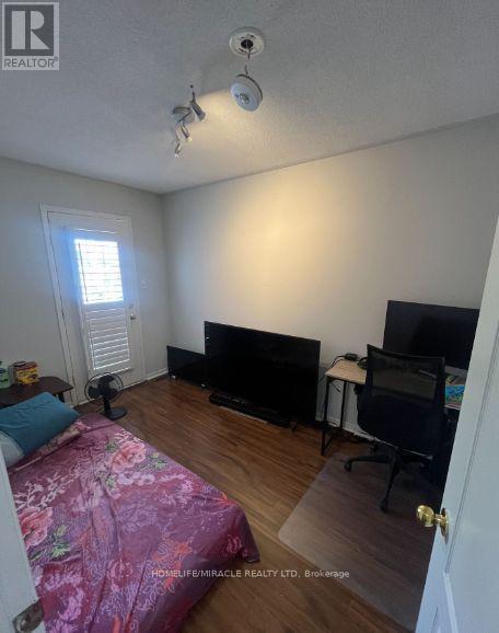 6912 Buttle Station Place, Mississauga, ON - Indoor Photo Showing Bedroom