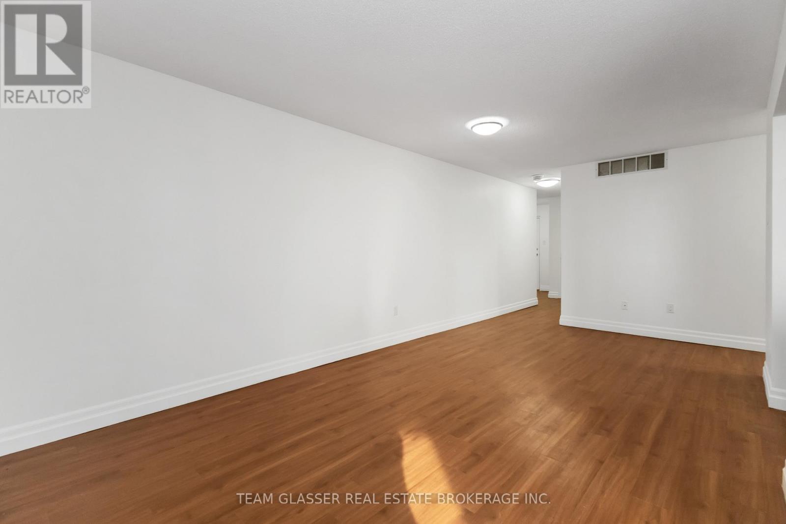 1202 - 675 Richmond Street, London East (East F), ON - Indoor Photo Showing Other Room