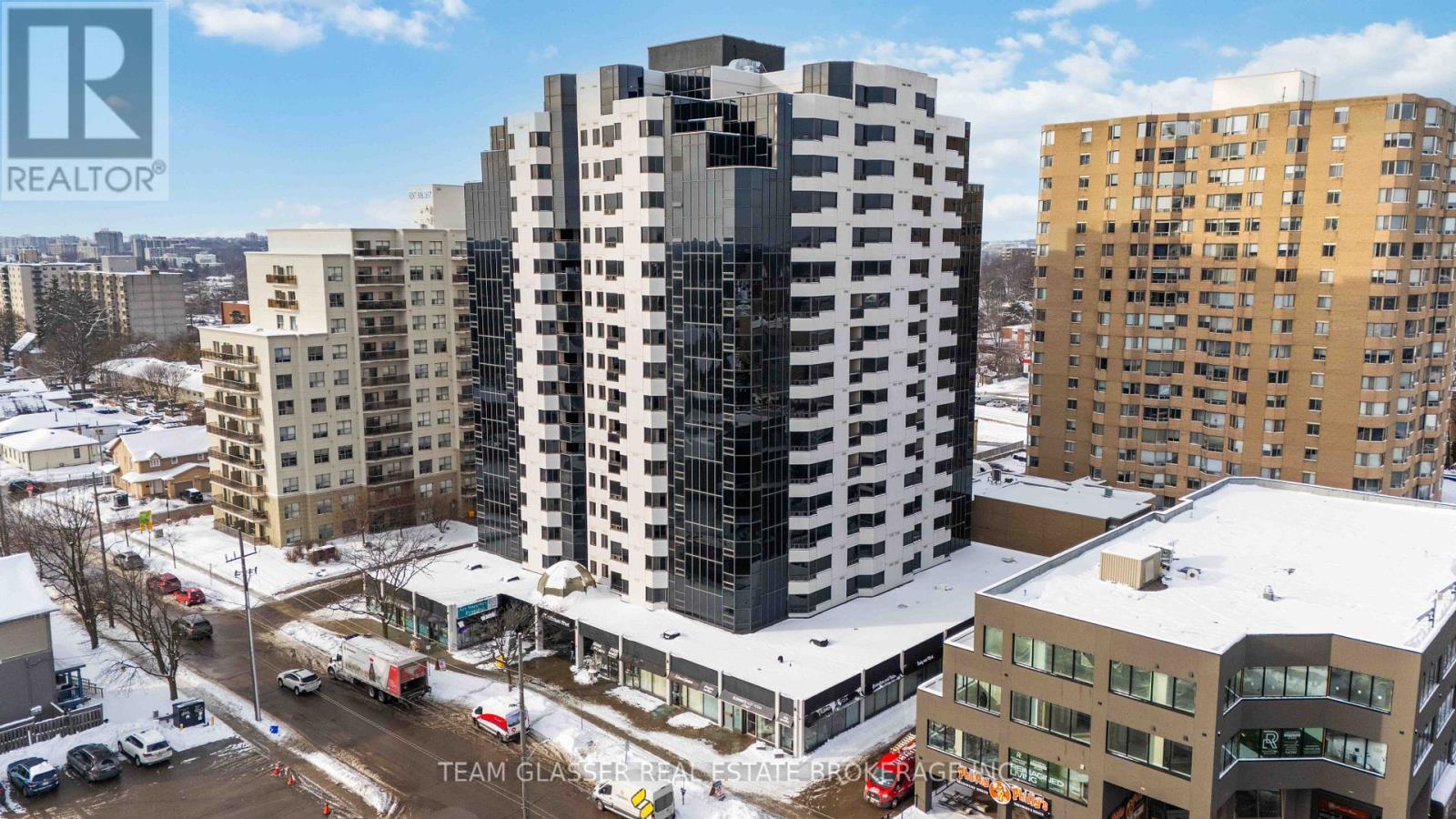 1202 - 675 Richmond Street, London East (East F), ON - Outdoor With Balcony With Facade