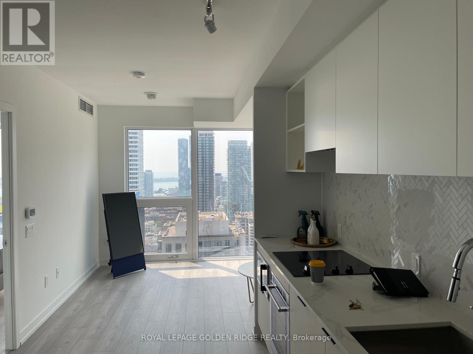 3805 - 82 Dalhousie Street, Toronto, ON - Indoor Photo Showing Kitchen