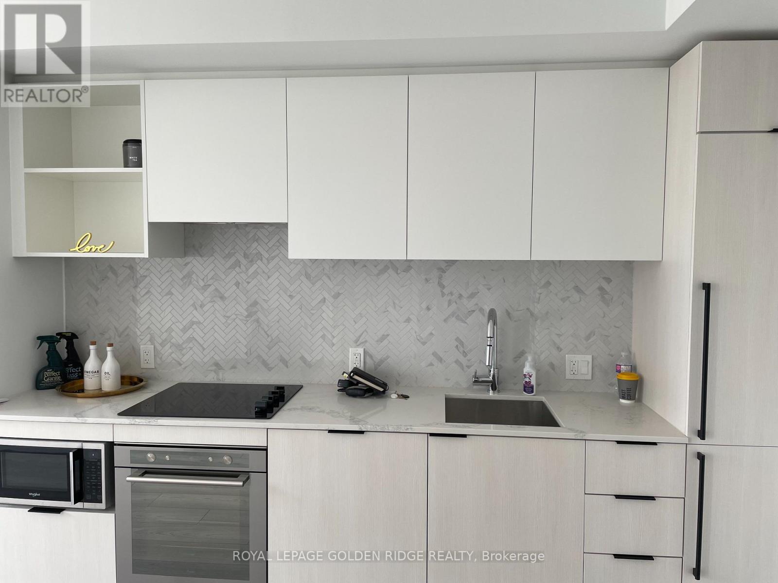 3805 - 82 Dalhousie Street, Toronto, ON - Indoor Photo Showing Kitchen