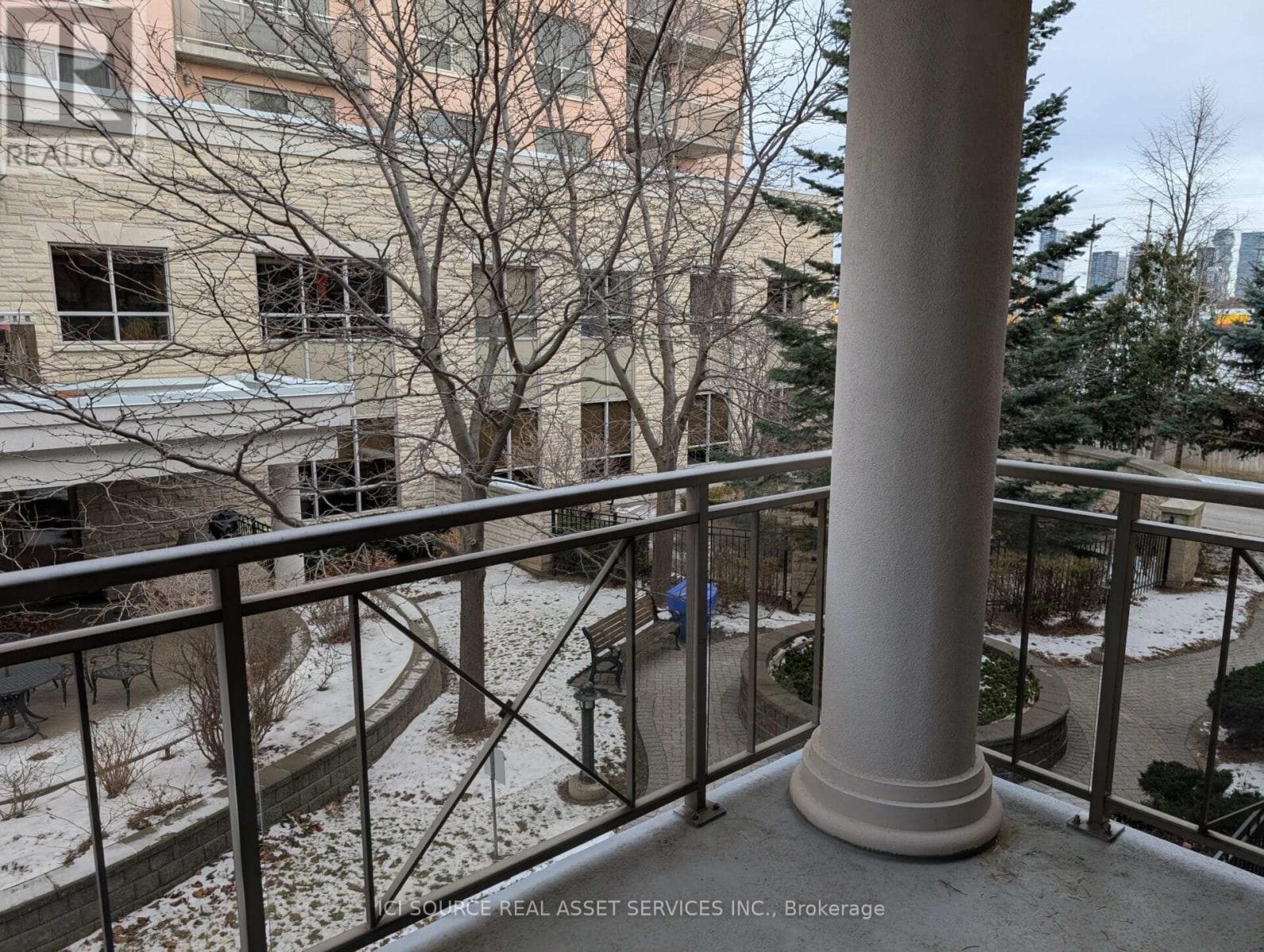 203 - 830 Scollard Court, Mississauga, ON - Outdoor