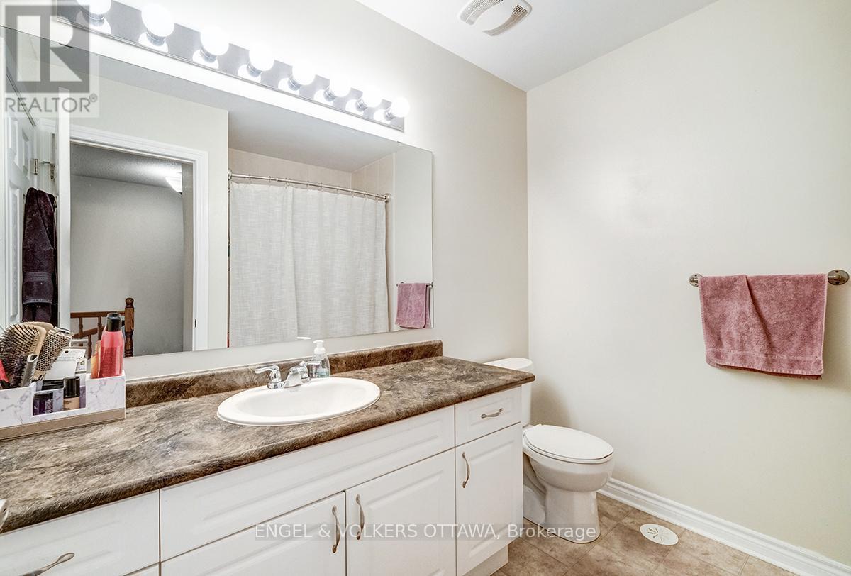 2604 Baynes Sound Way, Ottawa, ON - Indoor Photo Showing Bathroom