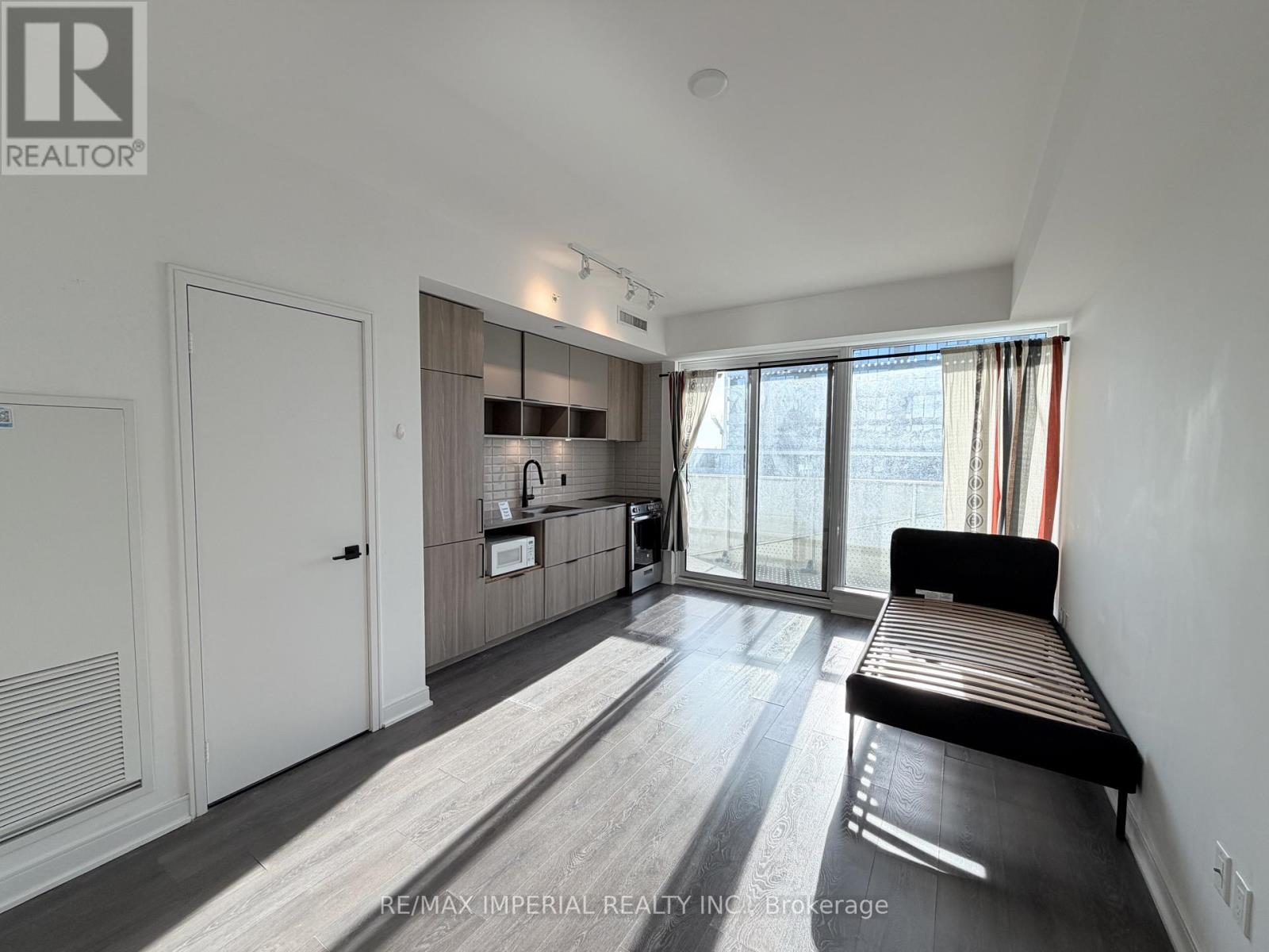 906 - 60 Tannery Road, Toronto, ON - Indoor