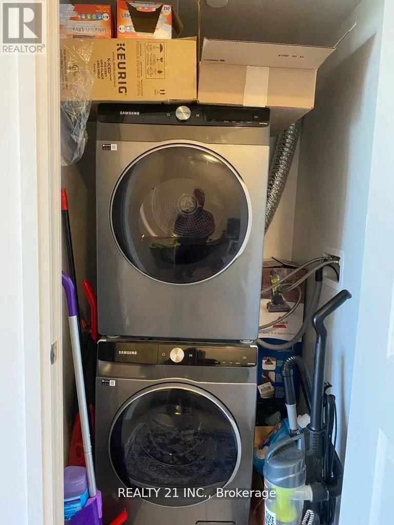 1904 - 20 Meadowglen Place, Toronto, ON - Indoor Photo Showing Laundry Room