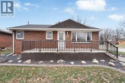 3789 MYRTLE Windsor, ON N9C 2C9