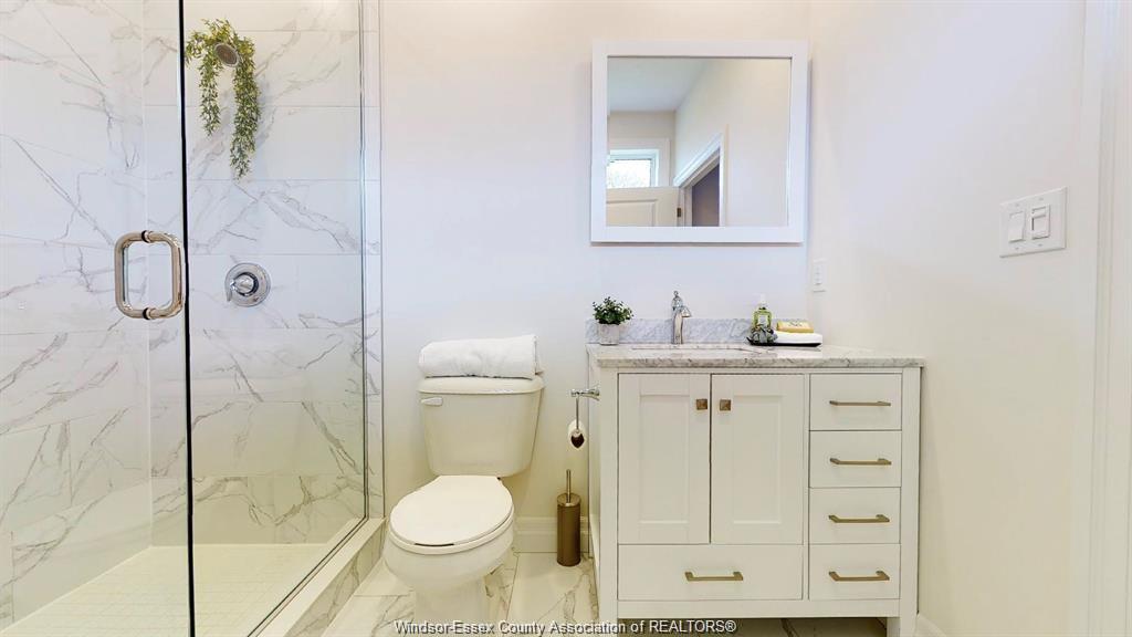 Upper Unit-89 Draper, Harrow, ON