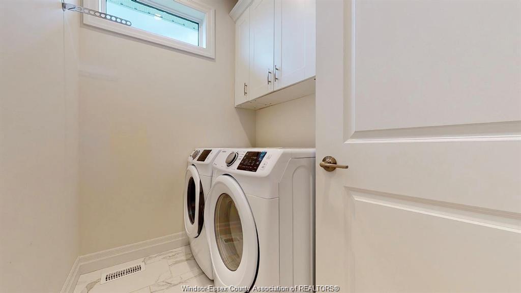 Upper Unit-89 Draper, Harrow, ON