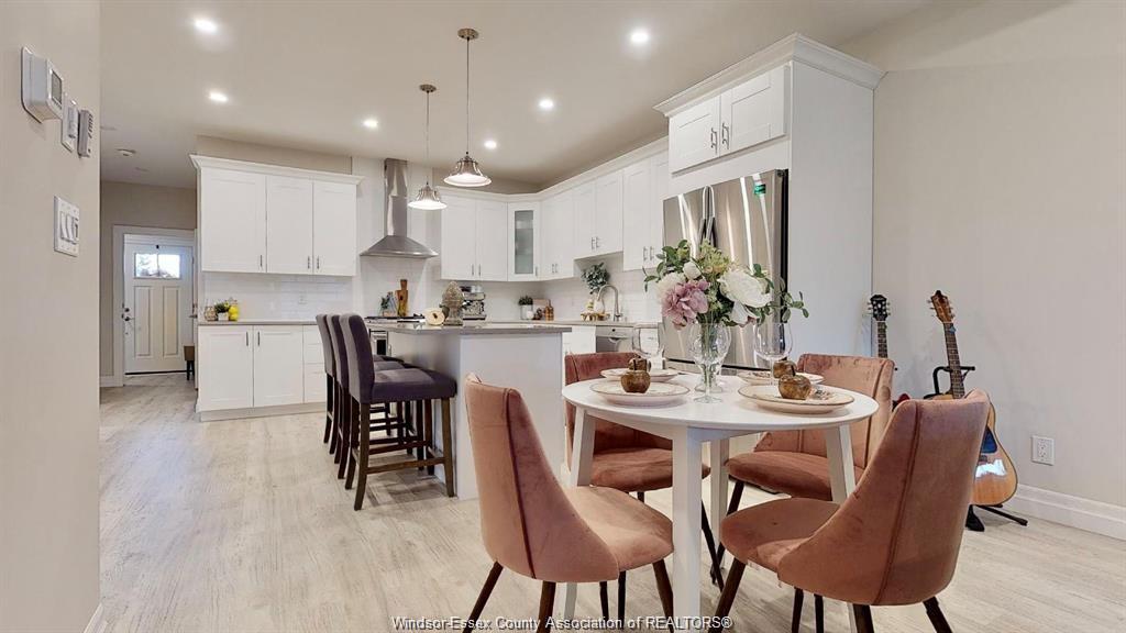 Upper Unit-89 Draper, Harrow, ON