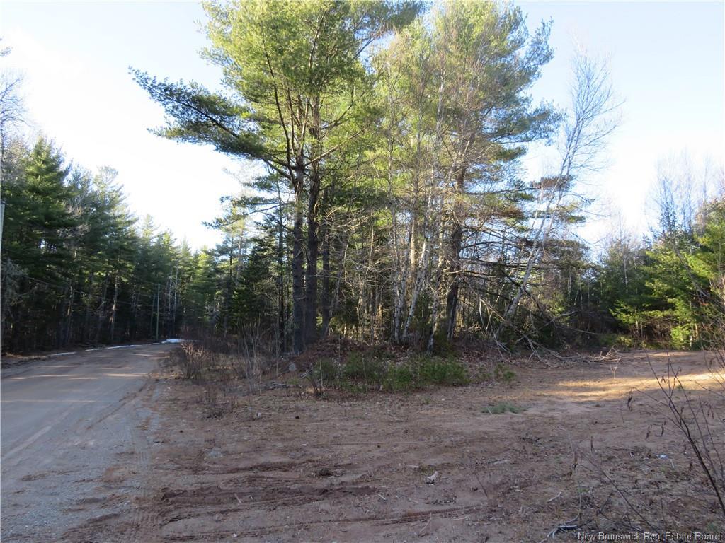 - South Oromocto Lake Rd, South Oromocto Lake, NB