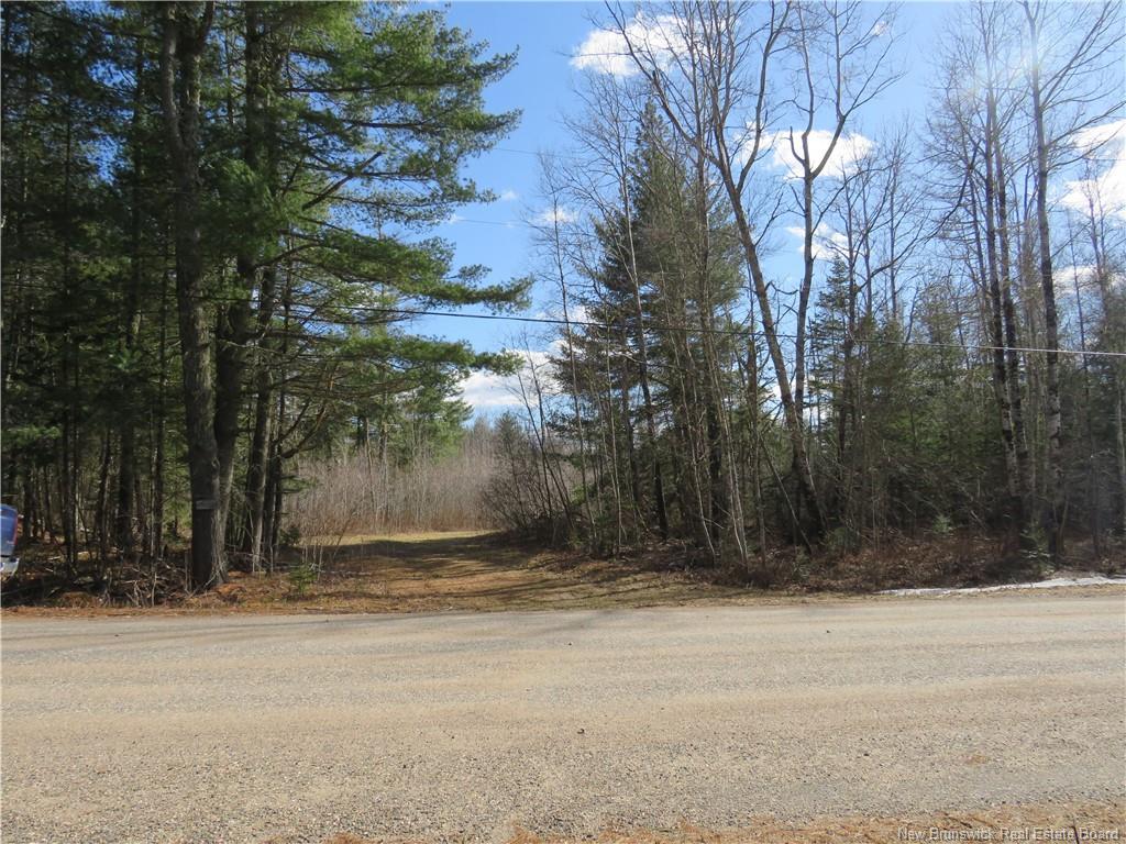 - South Oromocto Lake Rd, South Oromocto Lake, NB