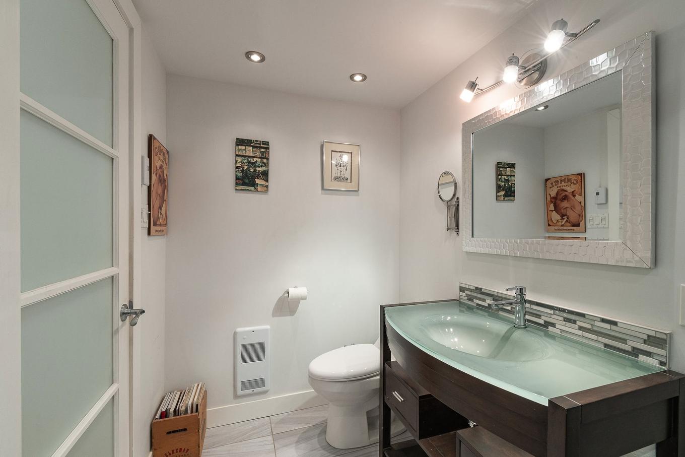 Salle de bains - 8088 Rue Fabre, Montréal (Villeray/Saint-Michel/Parc-Extension), QC - Indoor Photo Showing Bathroom