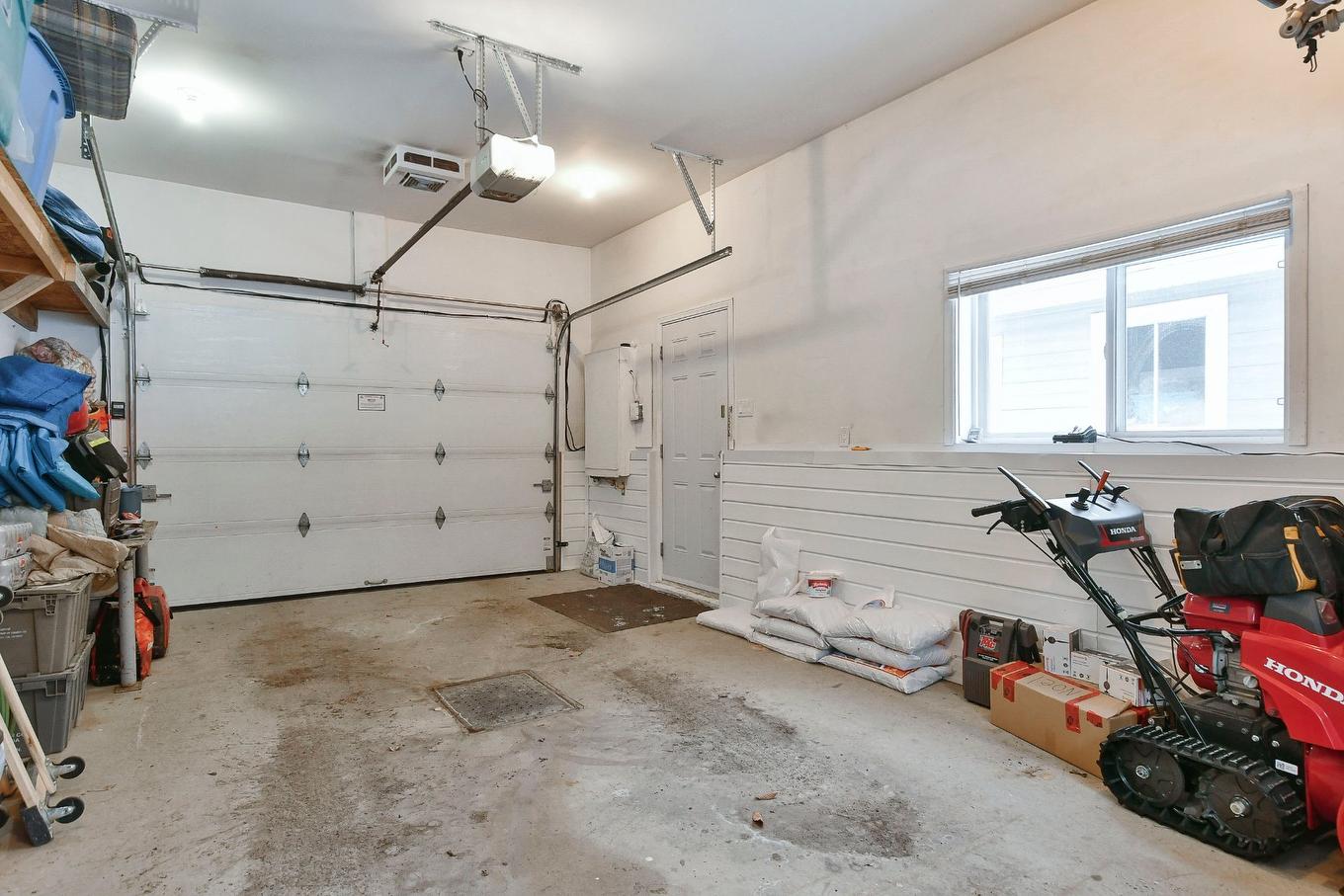 Garage - 6590 Route 125, Rawdon, QC - Indoor Photo Showing Garage