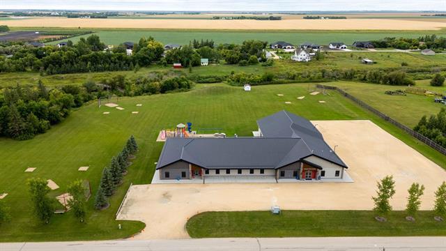 11 Ember Dr, Rosenort, MB