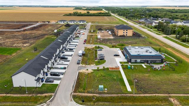 10 Ash Bay, Rosenort, MB