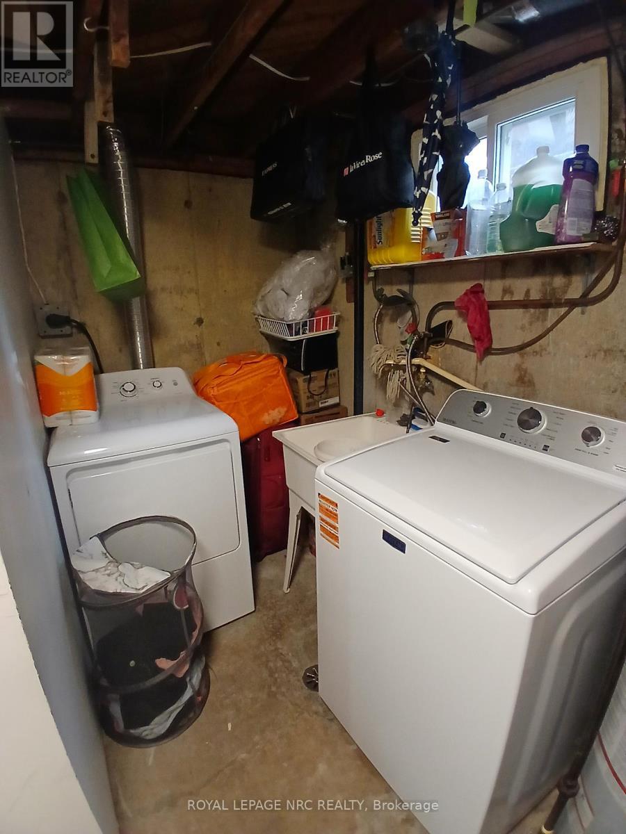 Lower Unit - 6560 Leeming Street, Niagara Falls (Hospital), ON - Indoor Photo Showing Laundry Room