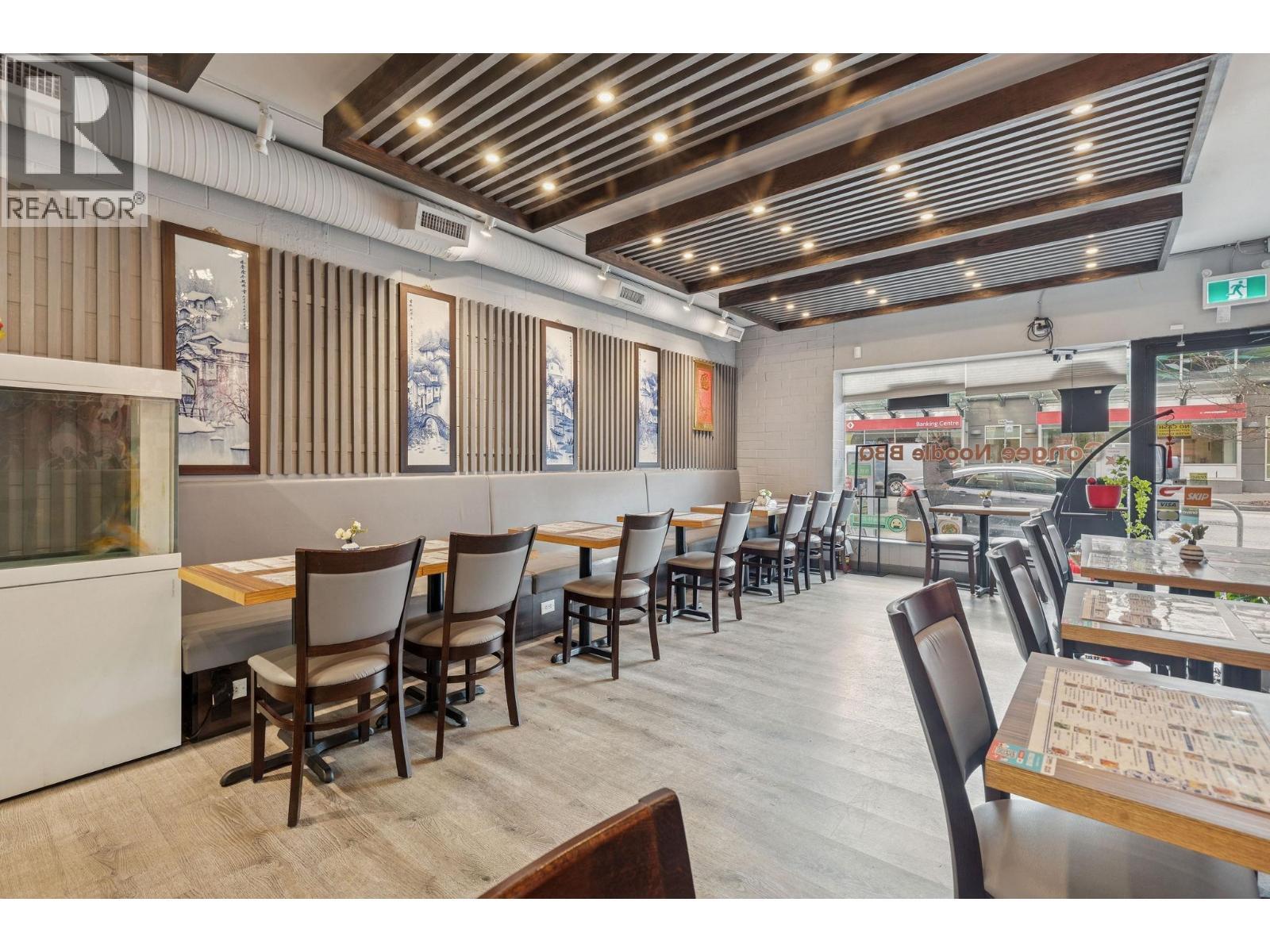 1739 Robson Street, Vancouver, BC