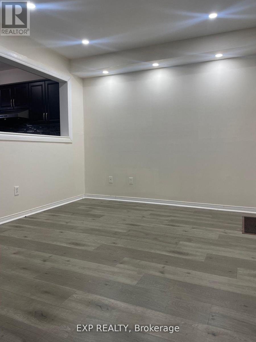 28 Wicklow Road, Brampton, ON - Indoor Photo Showing Other Room