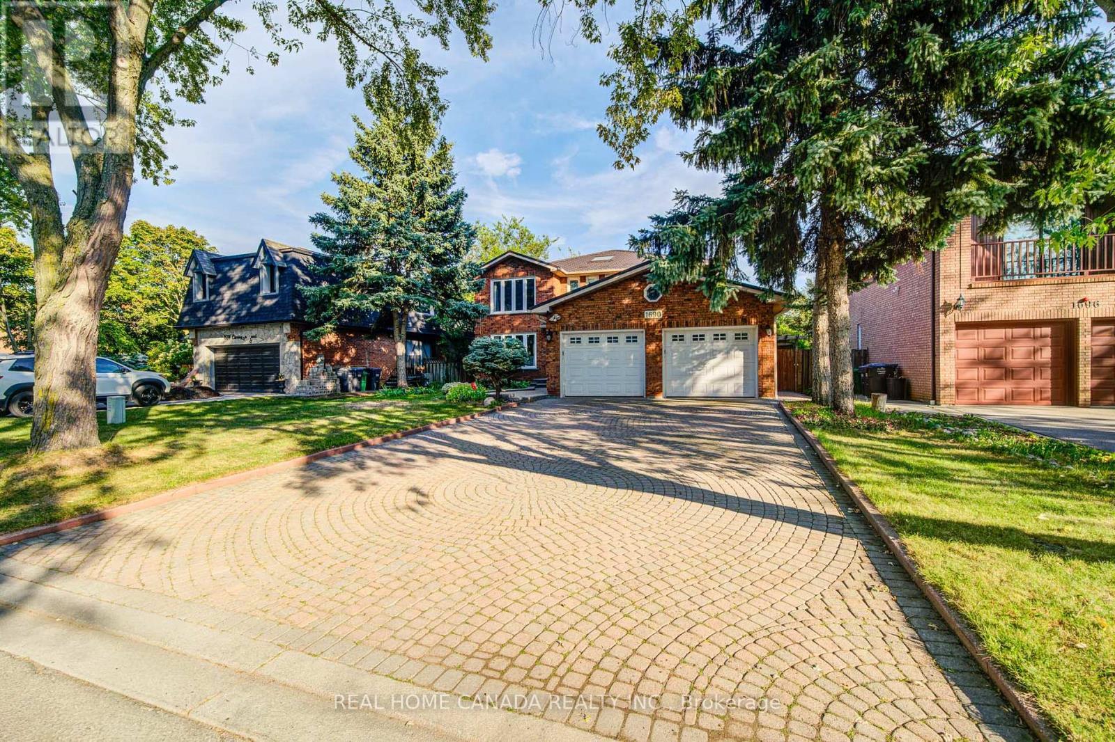 1690 Carrington Road, Mississauga, ON - Outdoor