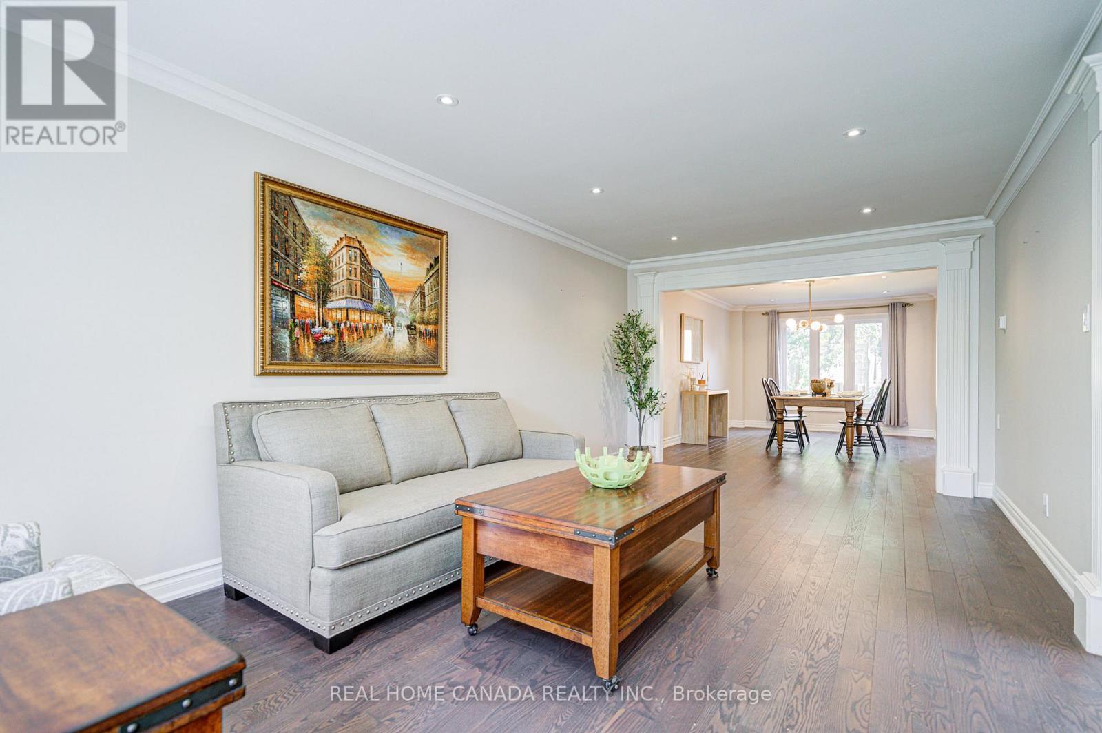 1690 Carrington Road, Mississauga, ON - Indoor Photo Showing Living Room