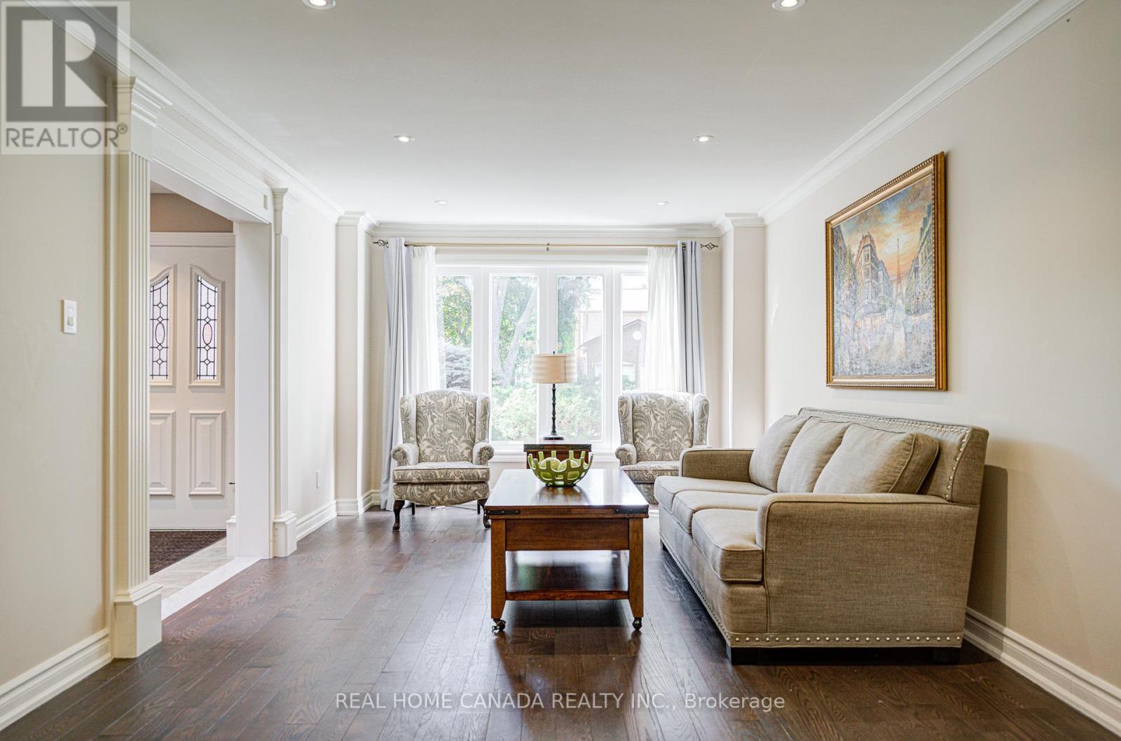 1690 Carrington Road, Mississauga, ON - Indoor Photo Showing Living Room