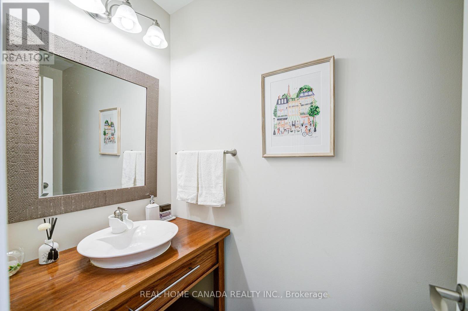 1690 Carrington Road, Mississauga, ON - Indoor Photo Showing Bathroom