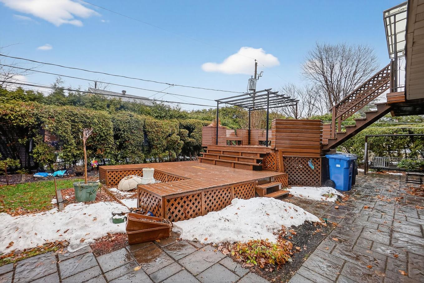 Cour - 1800 Rue Thierry, Brossard, QC - Outdoor With Deck Patio Veranda