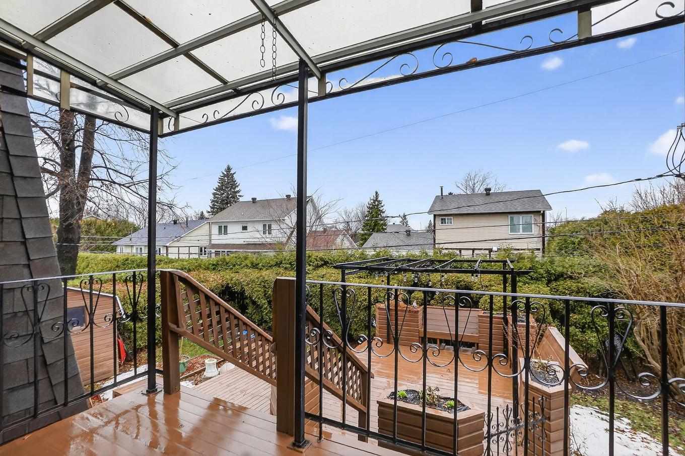 Cour - 1800 Rue Thierry, Brossard, QC - Outdoor With Exterior