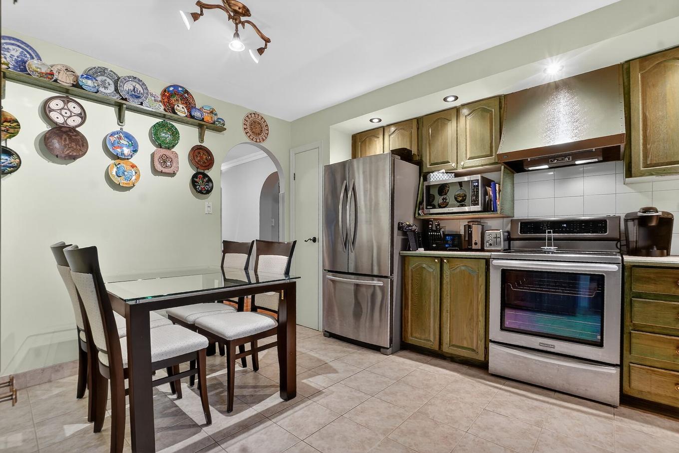 Cuisine - 1800 Rue Thierry, Brossard, QC - Indoor Photo Showing Kitchen