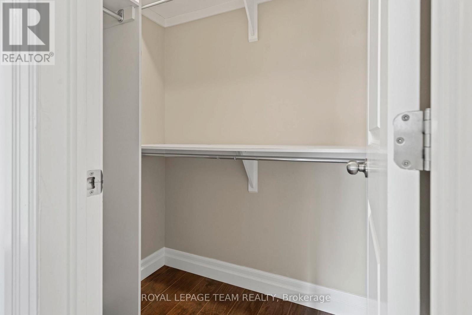 165 Woodhurst Crescent, Ottawa, ON - Indoor With Storage