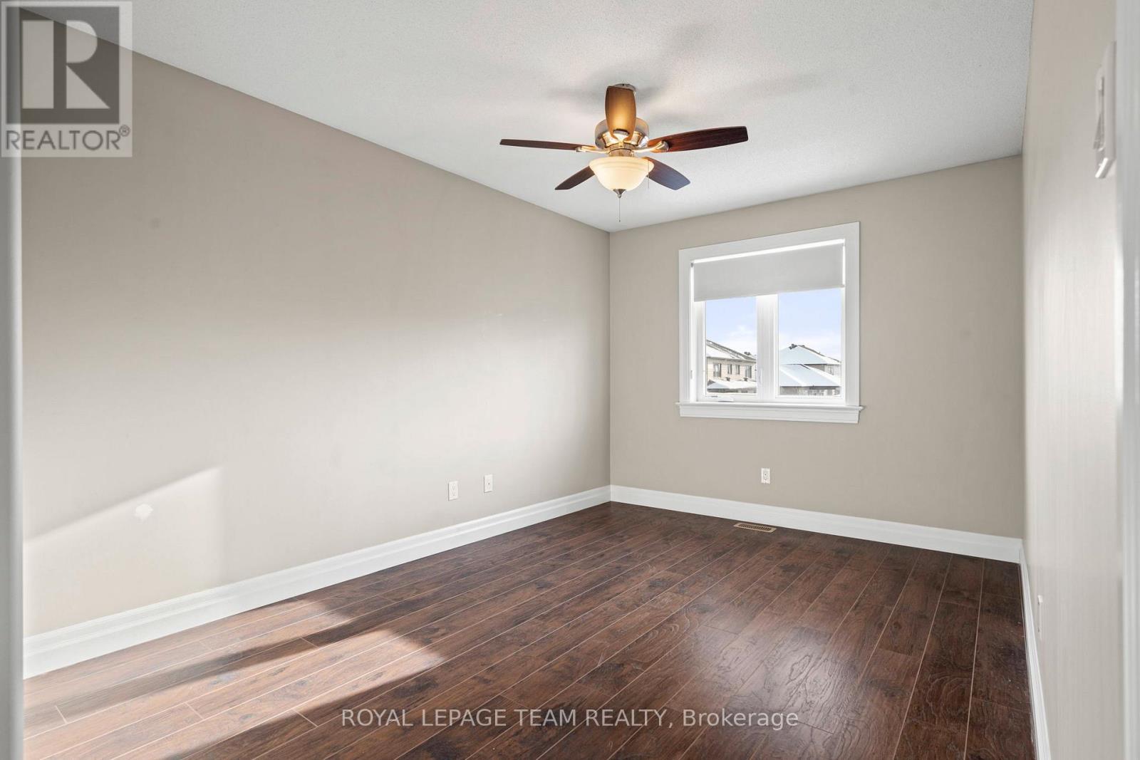 165 Woodhurst Crescent, Ottawa, ON - Indoor Photo Showing Other Room