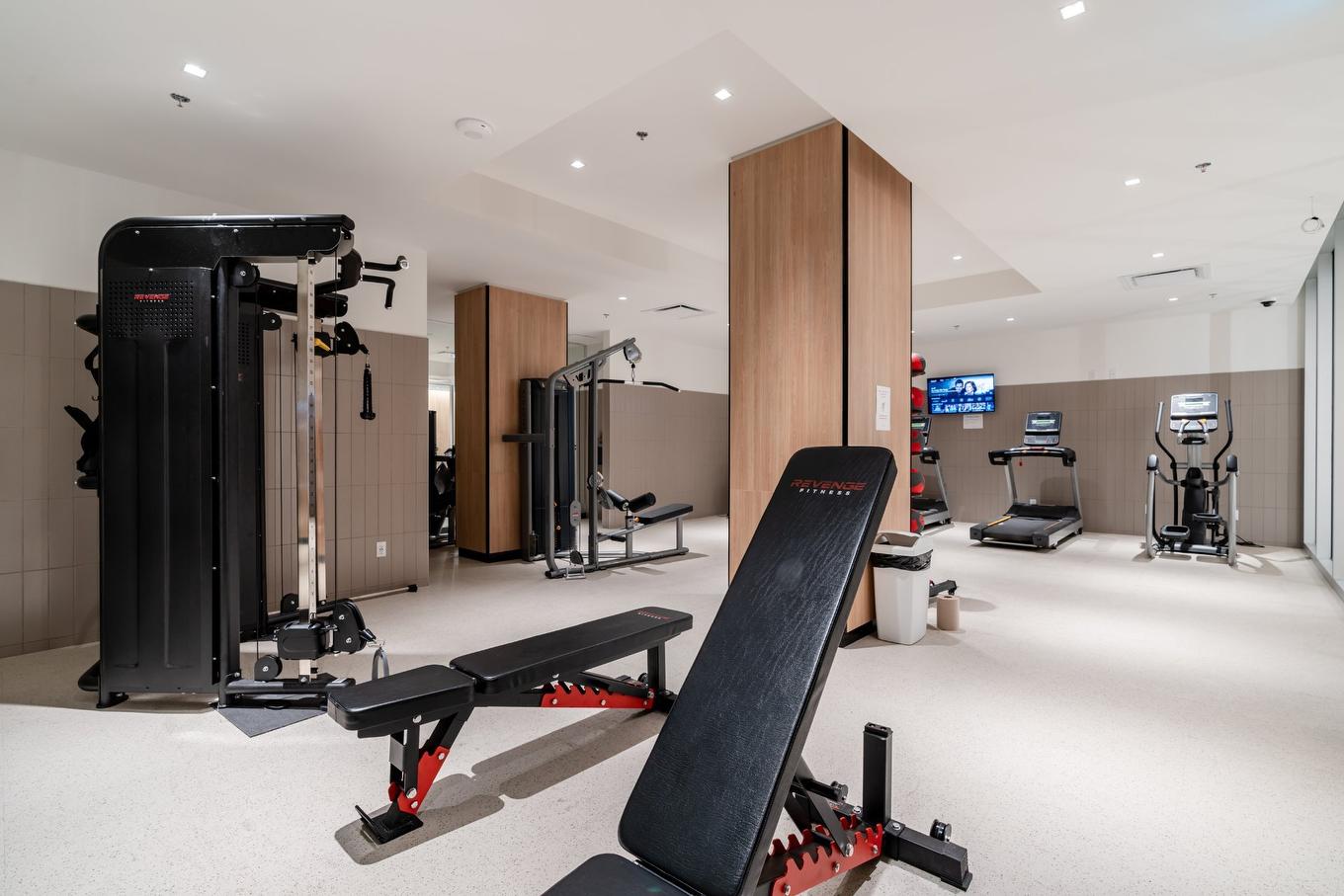 Salle d'exercice - 1612-60 Rue De L'Éclipse, Brossard, QC - Indoor Photo Showing Gym Room