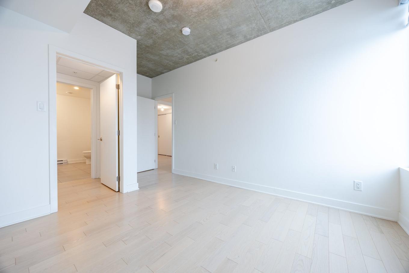 Chambre à coucher principale - 1612-60 Rue De L'Éclipse, Brossard, QC - Indoor Photo Showing Other Room