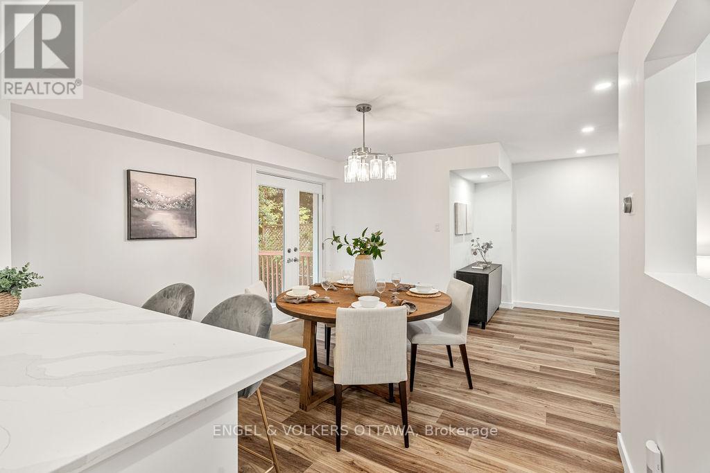 12 Bayside Private, Ottawa, ON - Indoor Photo Showing Dining Room