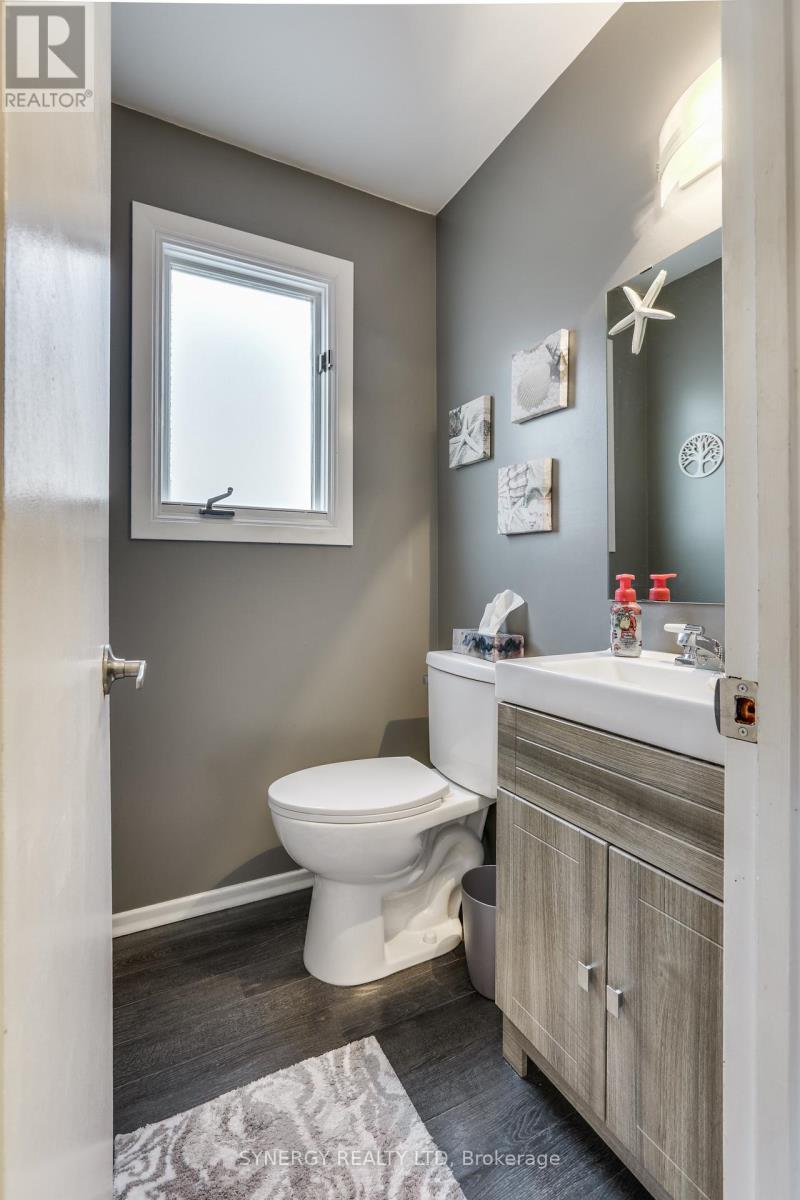 346 Crawford Street, London South (South Q), ON - Indoor Photo Showing Bathroom