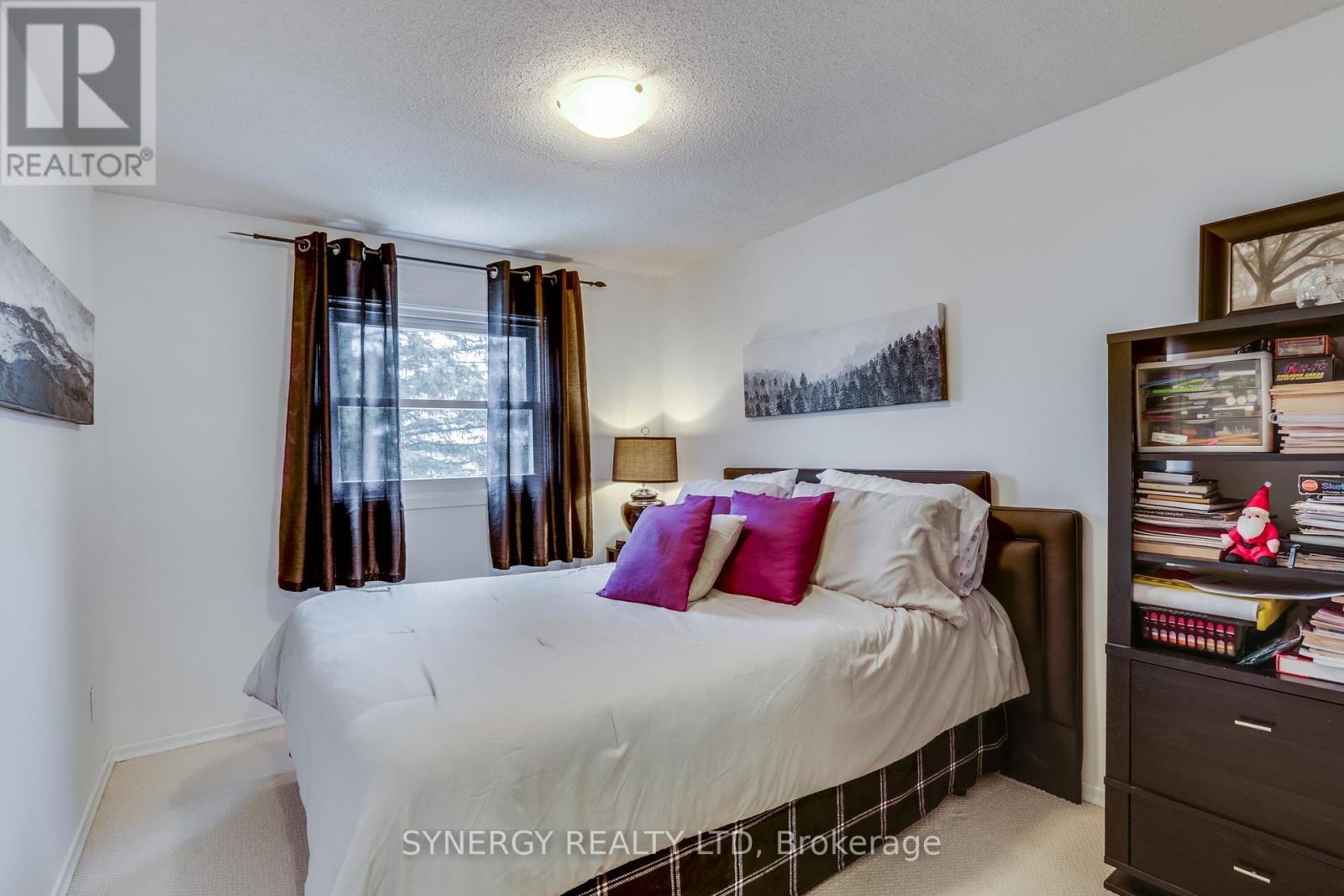 346 Crawford Street, London South (South Q), ON - Indoor Photo Showing Bedroom