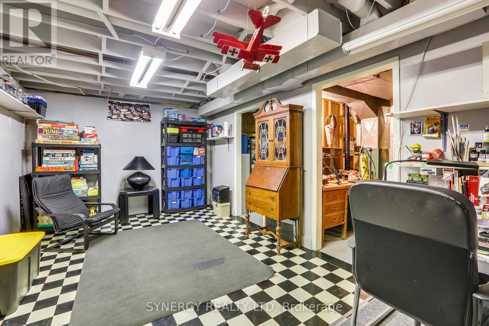 346 Crawford Street, London South (South Q), ON - Indoor Photo Showing Basement
