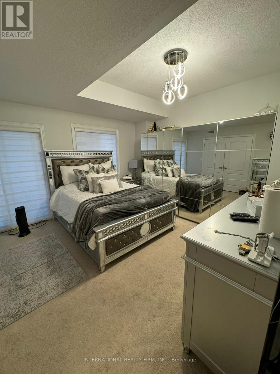 12 Waterstone Way, Whitby, ON - Indoor Photo Showing Bedroom