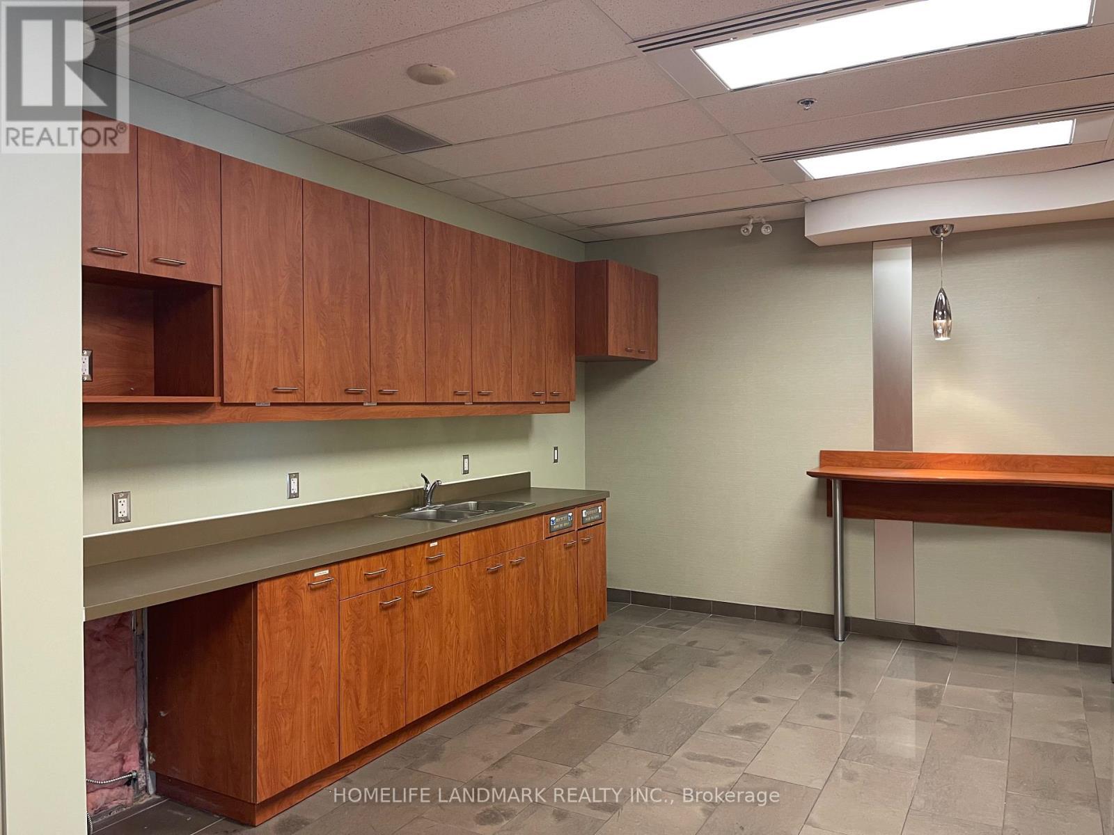 901 - 3601 Highway 7 St. East Street, Markham, ON