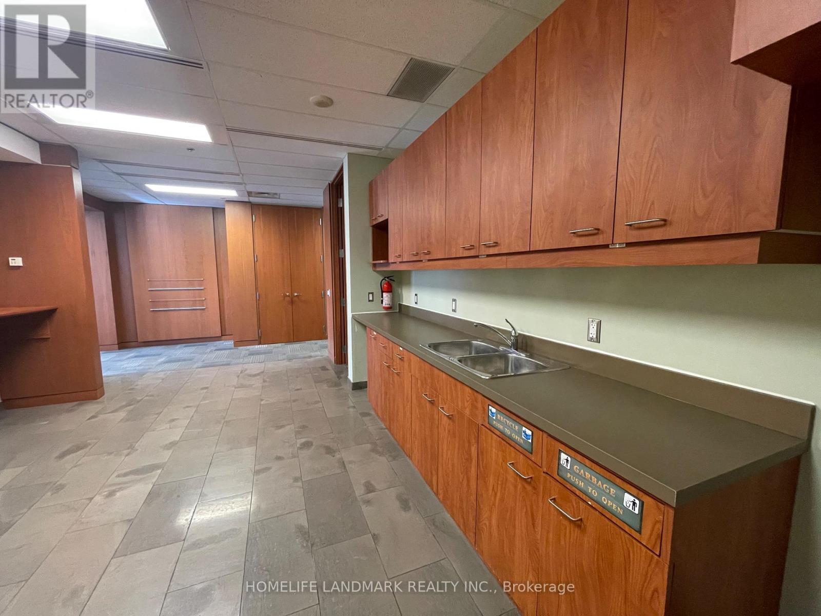 901 - 3601 Highway 7 St. East Street, Markham, ON