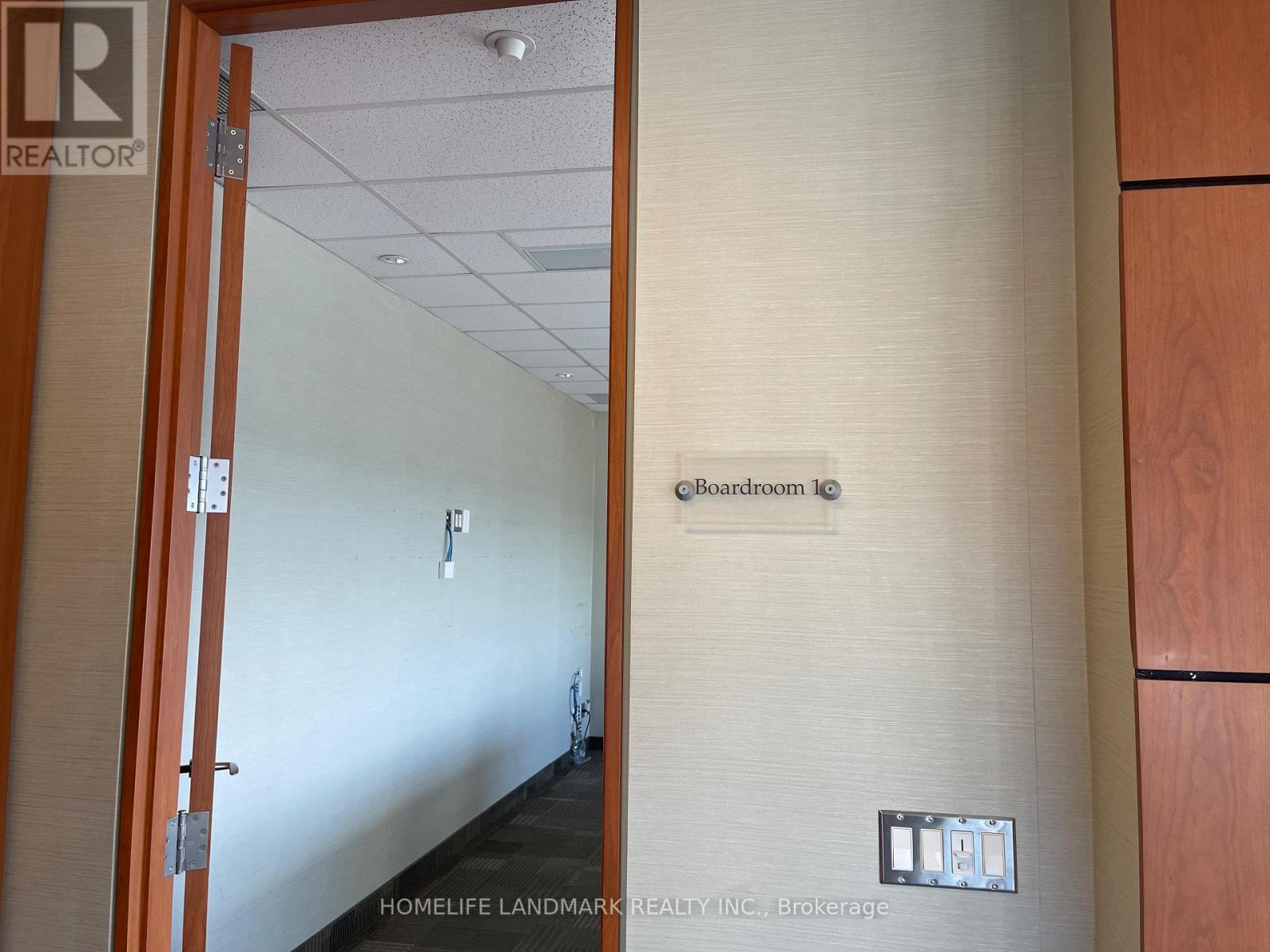 901 - 3601 Highway 7 St. East Street, Markham, ON