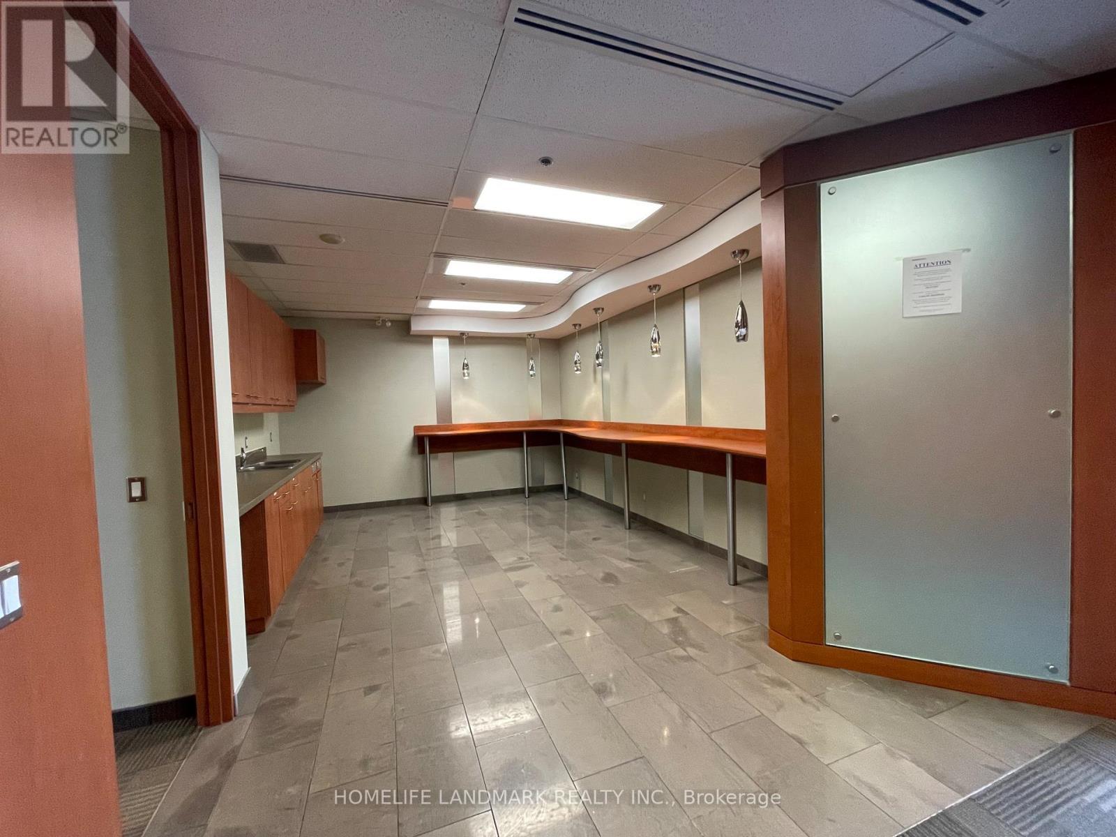 901 - 3601 Highway 7 St. East Street, Markham, ON