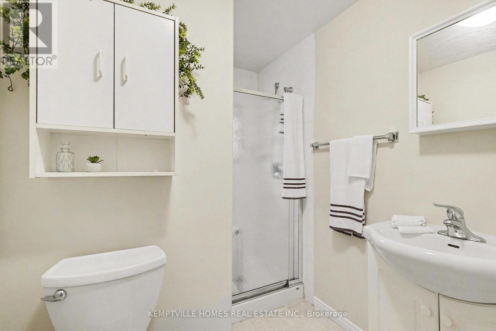 UNIT 2 - VACANT UNIT (1 BED/1BATH) - 803 St Lawrence Street, Prescott, ON - Indoor Photo Showing Bathroom