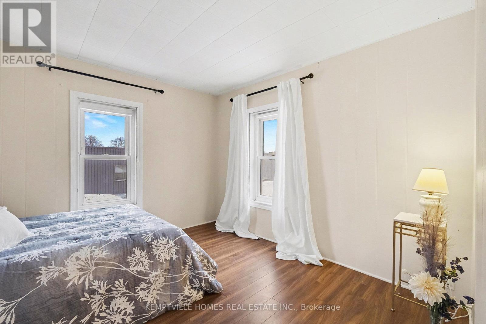 UNIT 2 - VACANT UNIT (1 BED/1BATH) - 803 St Lawrence Street, Prescott, ON - Indoor Photo Showing Bedroom